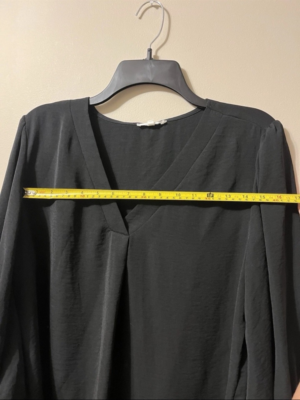 Maurices Black V-Neck Balloon Sleeve Blouse Women’s Large - Picture 8 of 9